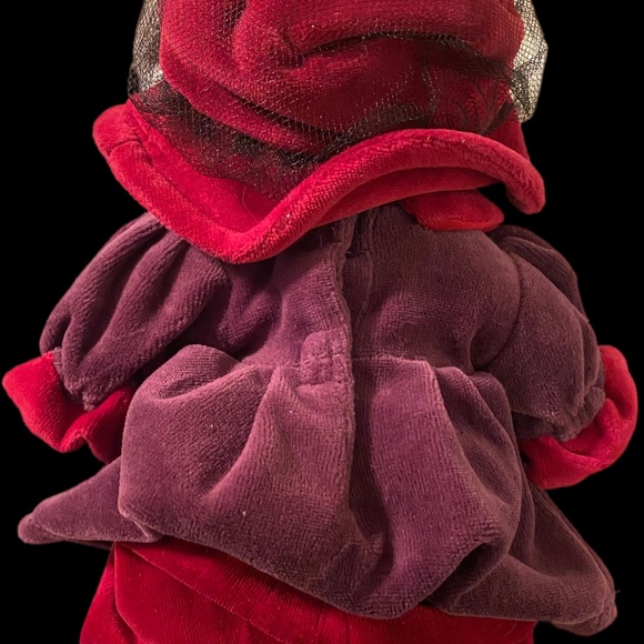 Preowned BOYDS - The Head Bean Collection - "Ms Rouge Chapeau" - Picture 9 of 9
